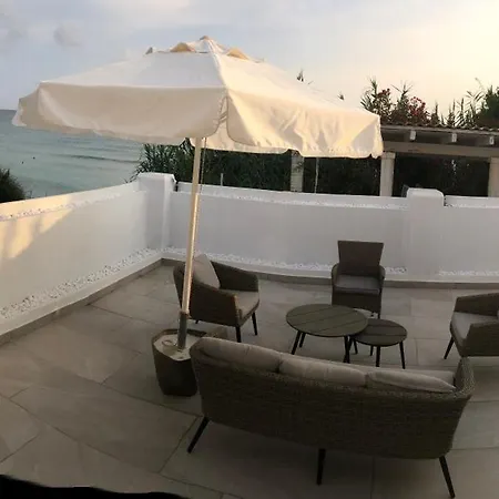 Sea Twenty Steps Holiday home